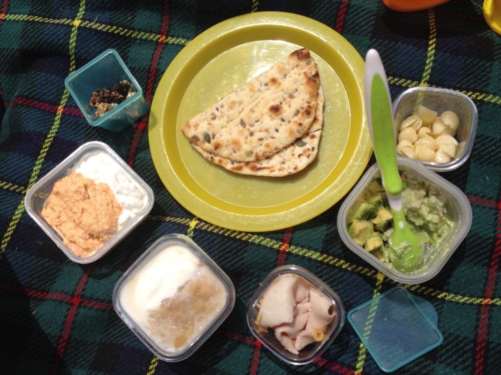 Mummy & girls picnic; making the most of the sunshine ☀️