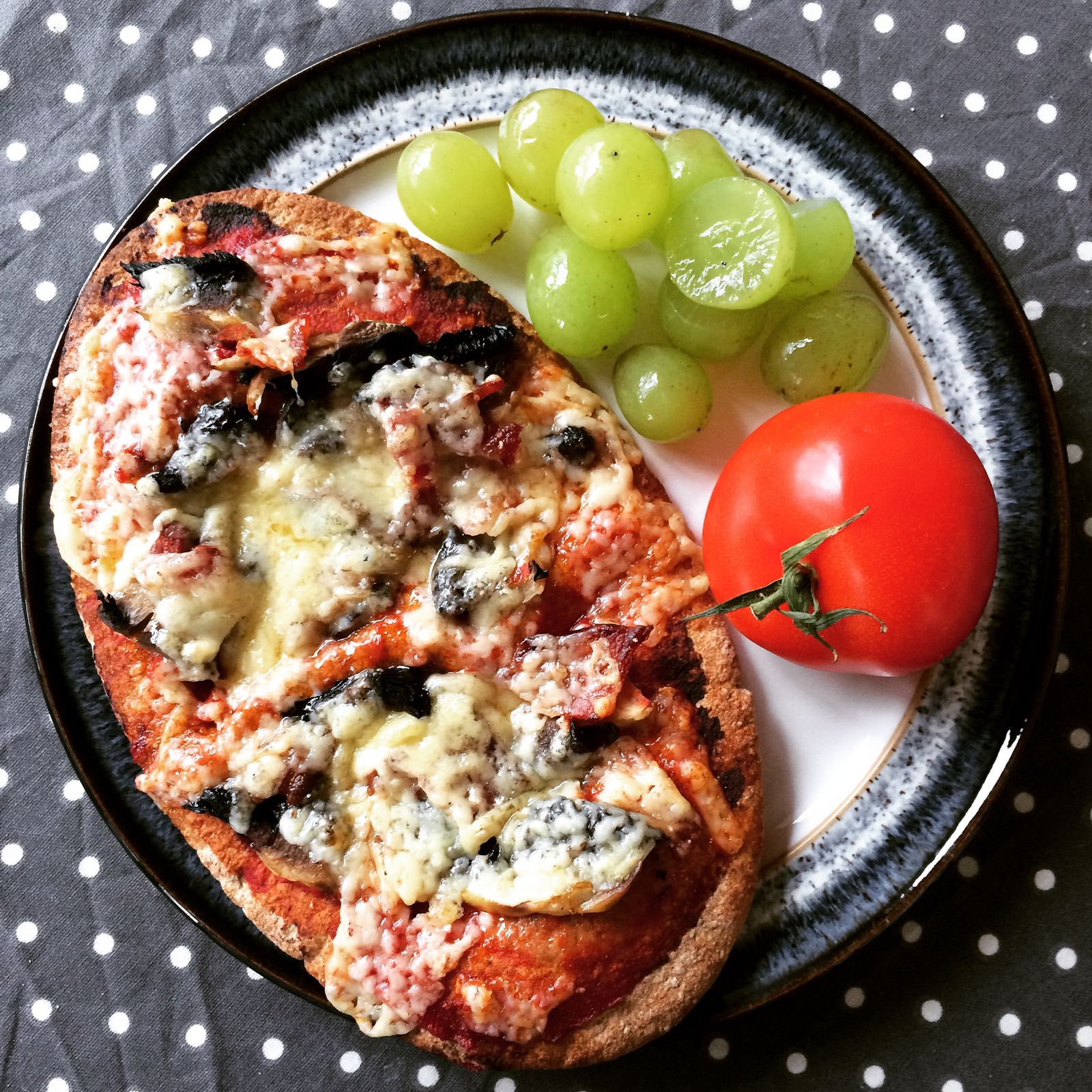 Portion control & pitta bread pizza