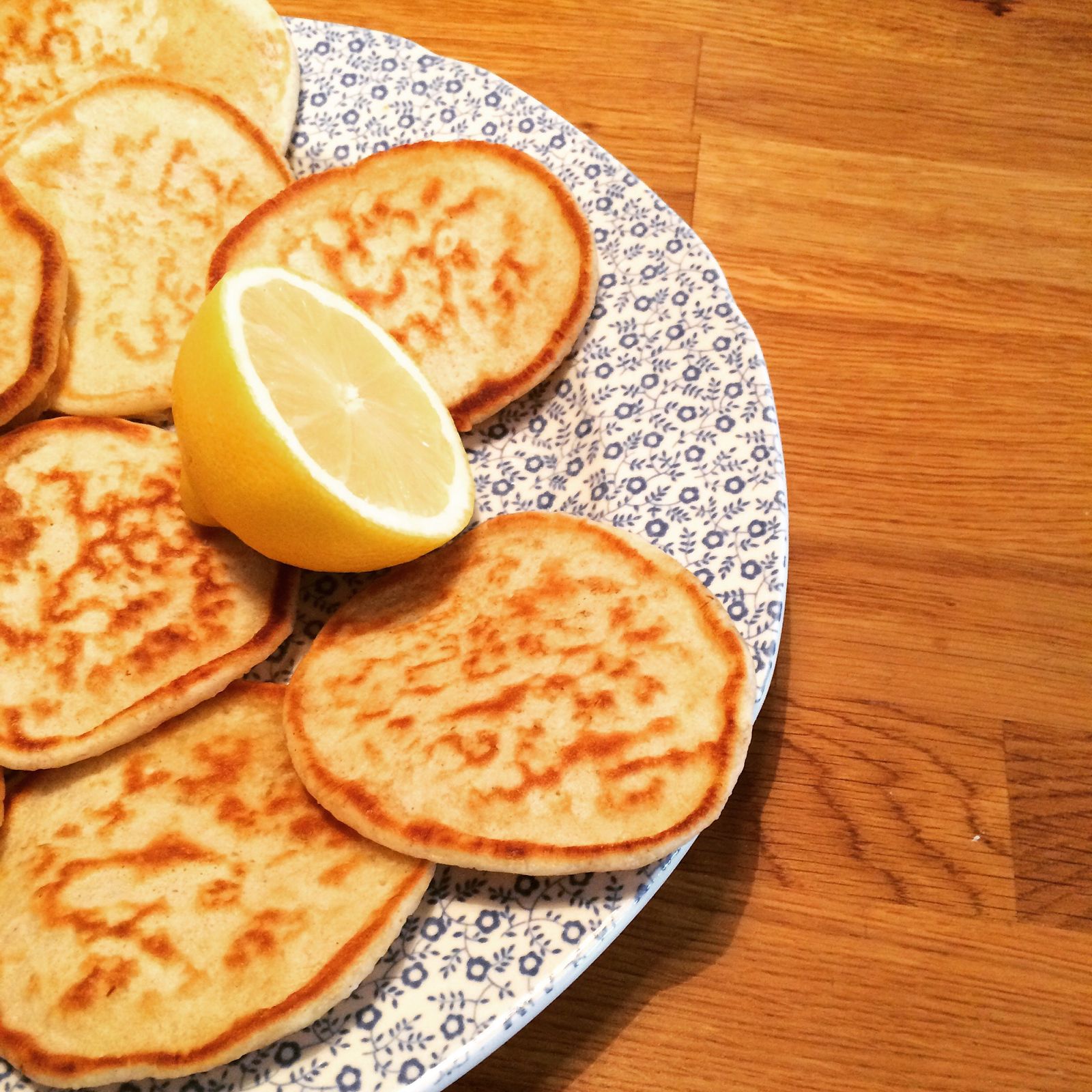 Egg-free mini pancakes